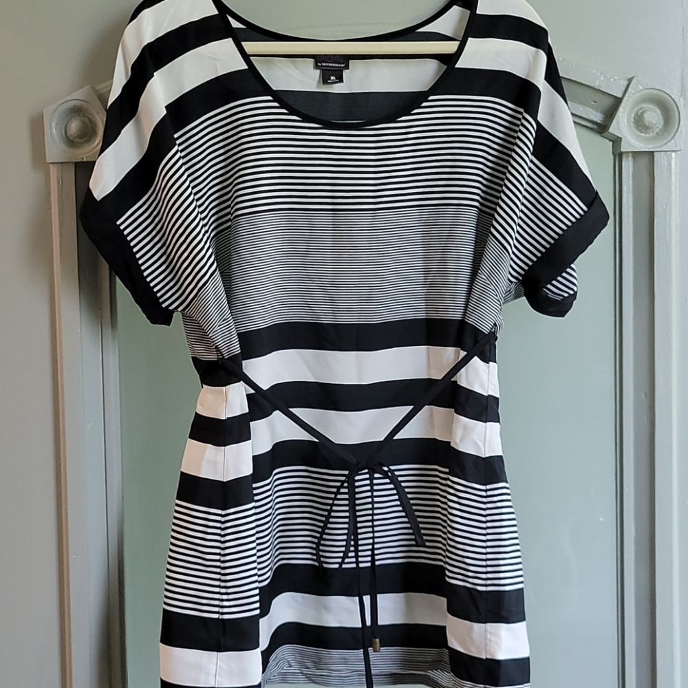 Black and white stripped short sleeve maternity to
